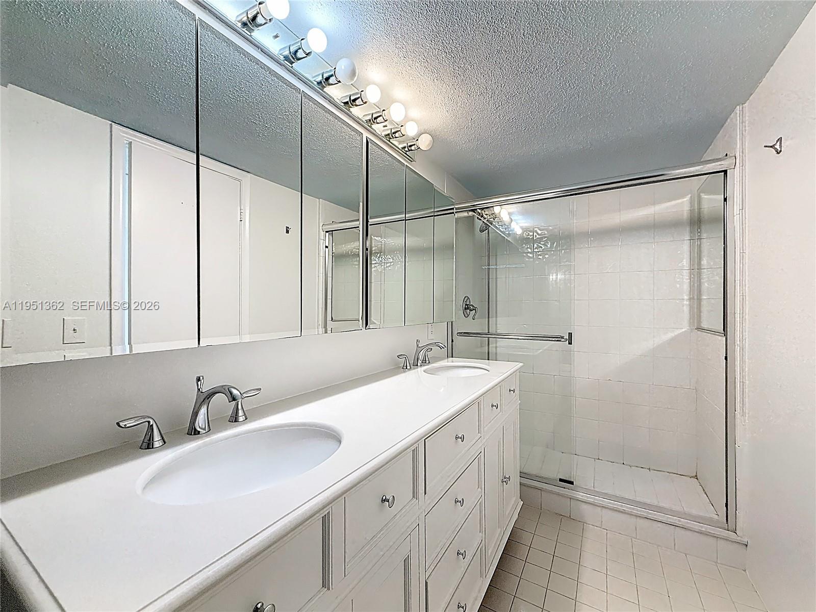 VENETIAN PARK IV CONDO - Residential