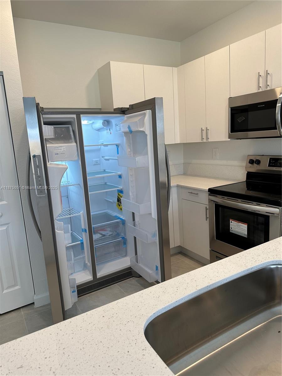 SILVER PALM RESIDENTIAL H - Residential