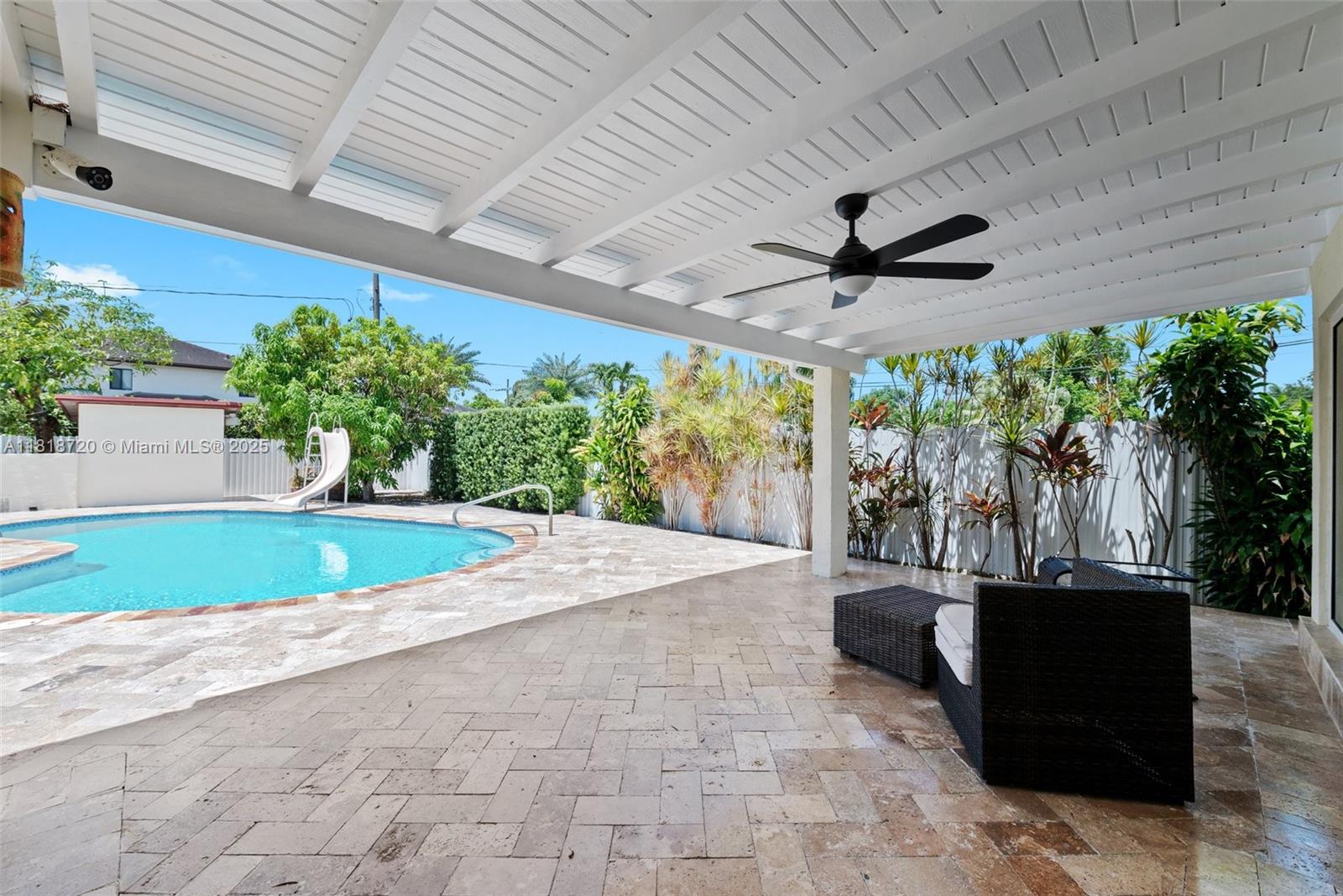 CORAL VILLAS REV - Residential