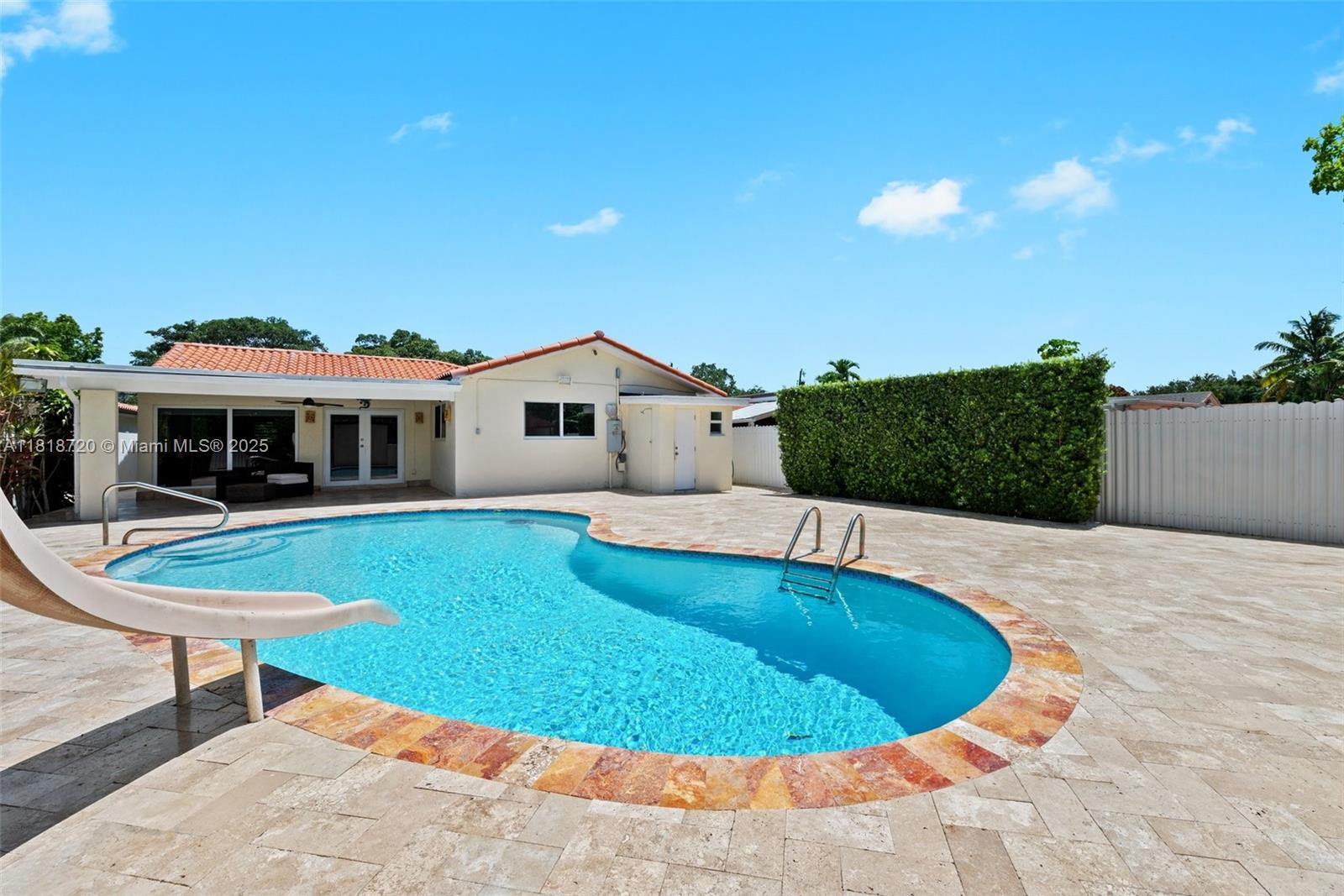 CORAL VILLAS REV - Residential