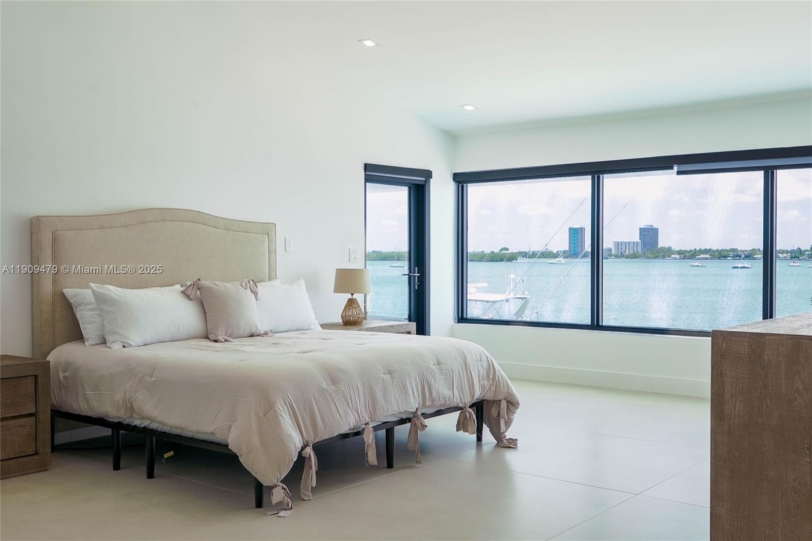 NORTH BAY ISLAND - Residential