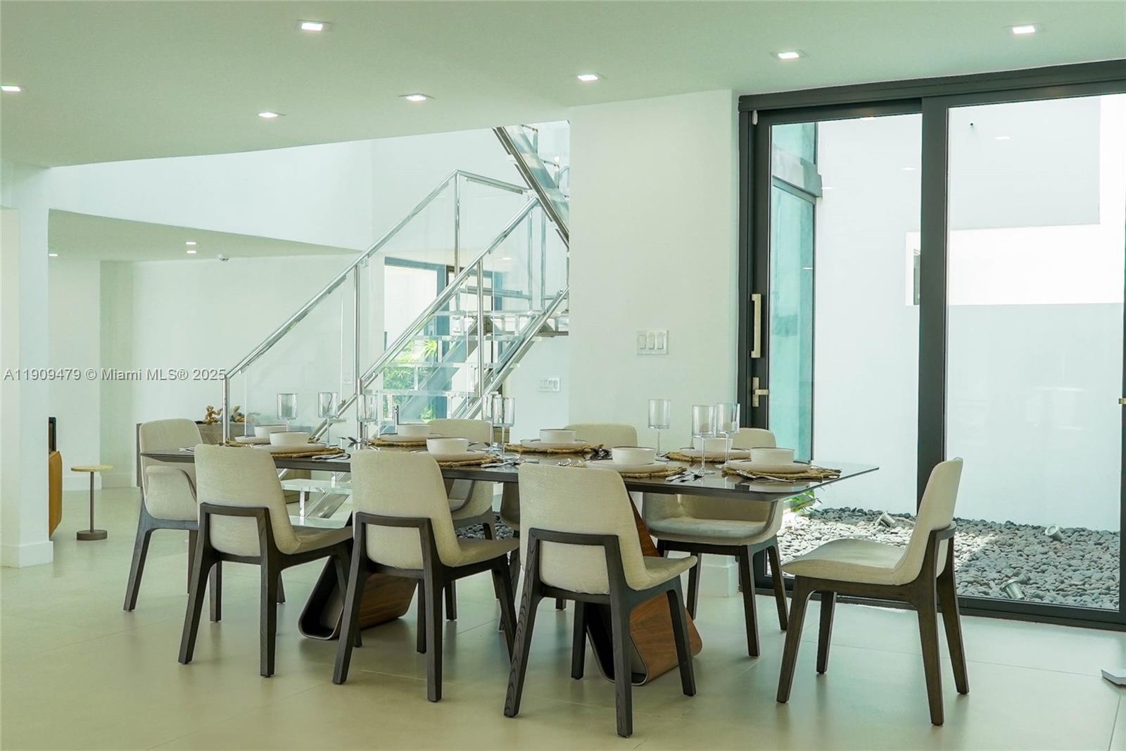 NORTH BAY ISLAND - Residential