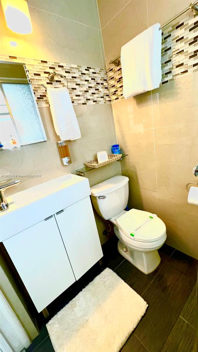 335 Ocean Dr 335