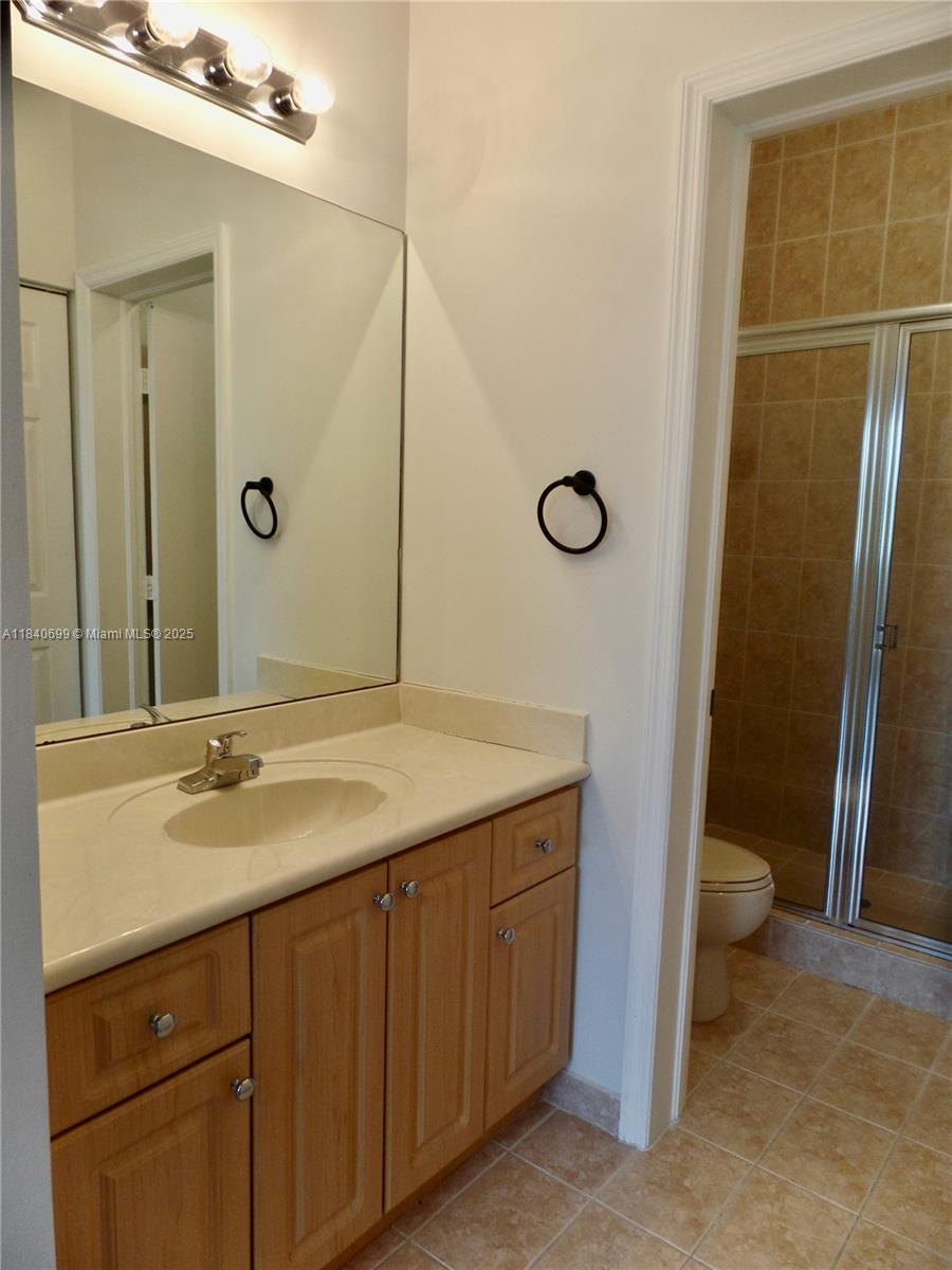 PEMBROKE CAY CONDO - Residential Lease