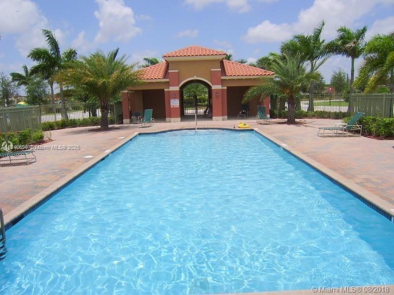 PEMBROKE CAY CONDO - Residential Lease