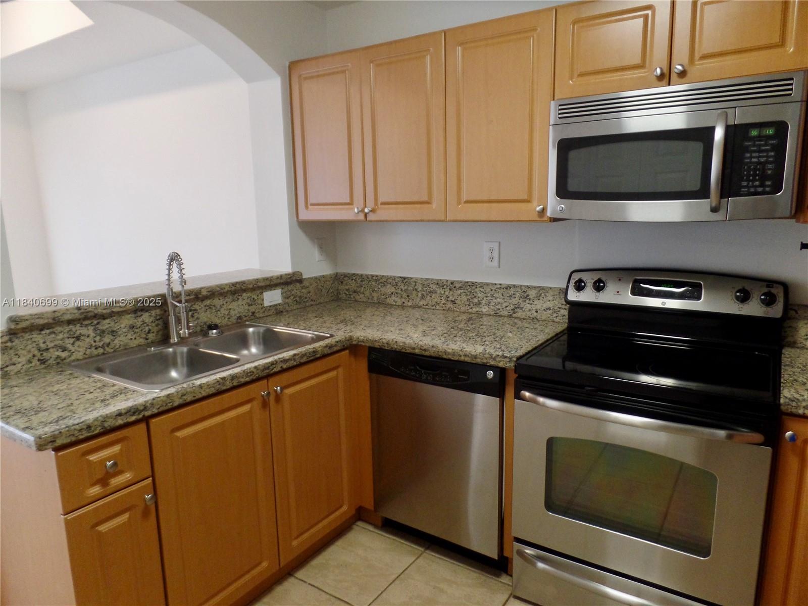 PEMBROKE CAY CONDO - Residential Lease