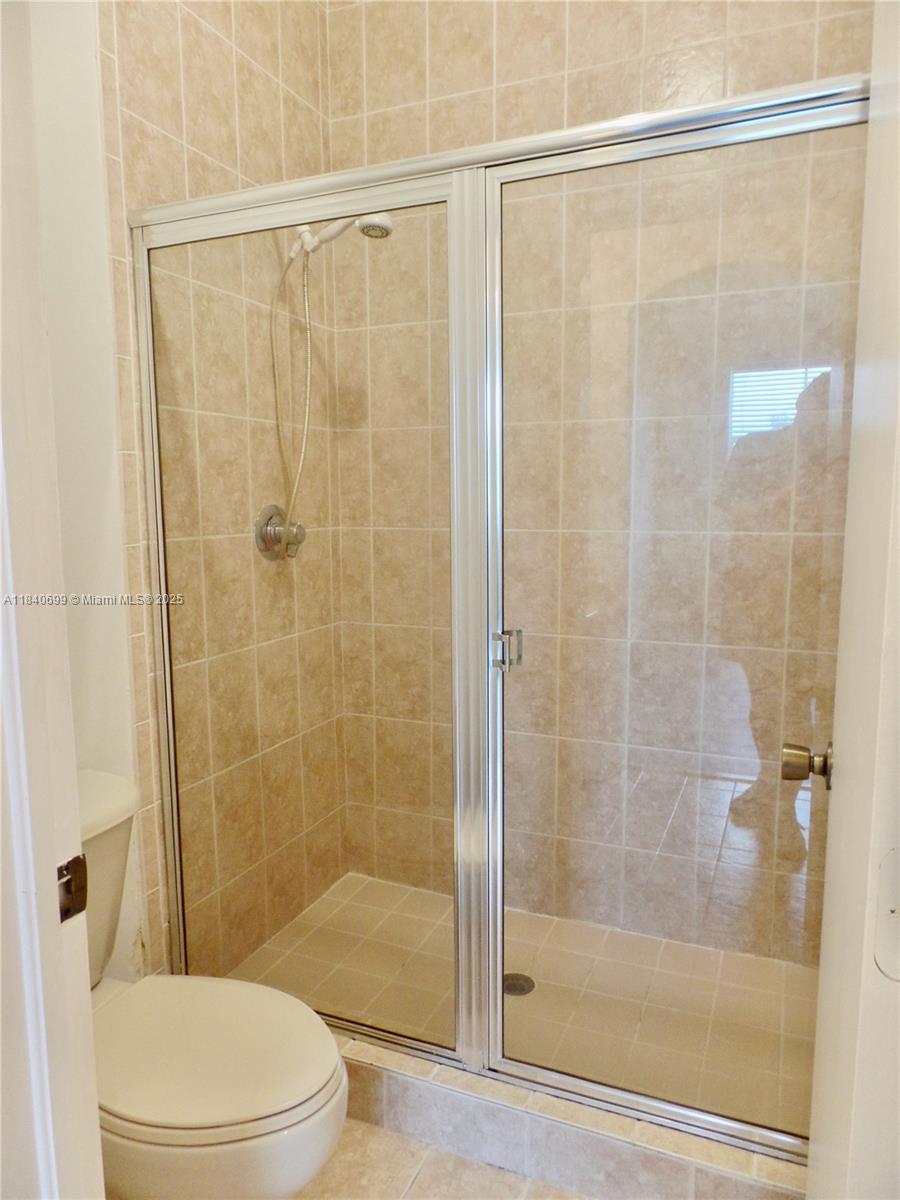 PEMBROKE CAY CONDO - Residential Lease
