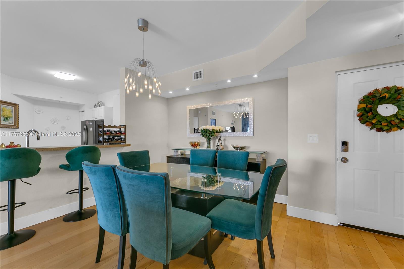 Property for Sale at 17150 N Bay Rd 2813, Sunny Isles Beach, Miami-Dade County, Florida - Bedrooms: 2 
Bathrooms: 2  - $585,000