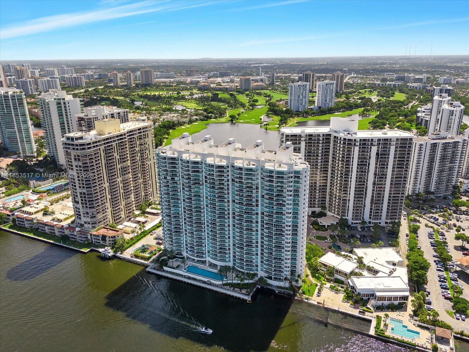HAMPTONS SOUTH CONDO - Residential Lease