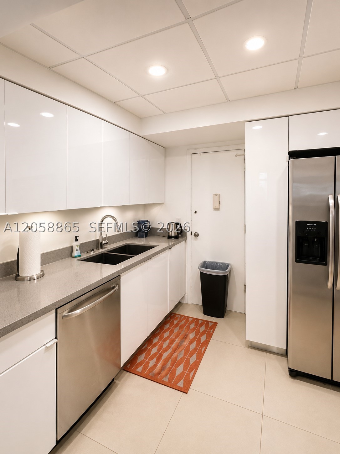 3505 S Ocean Dr 411
