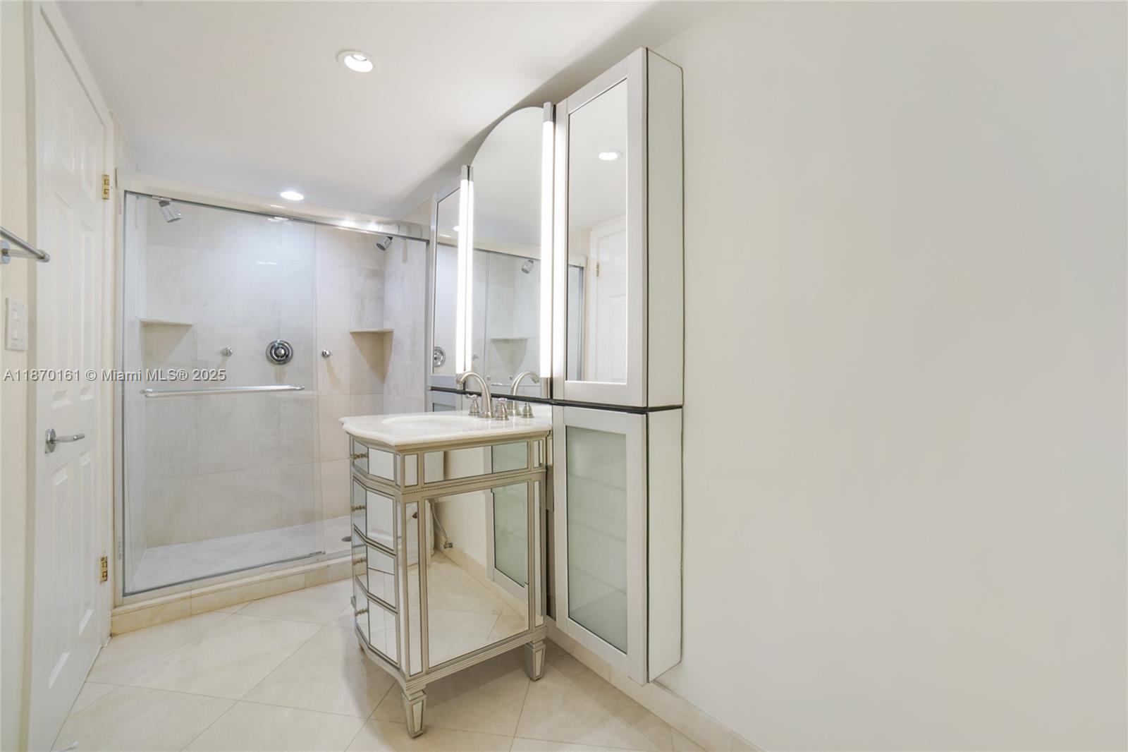 POINT OF AMERICAS CONDO - Residential Lease