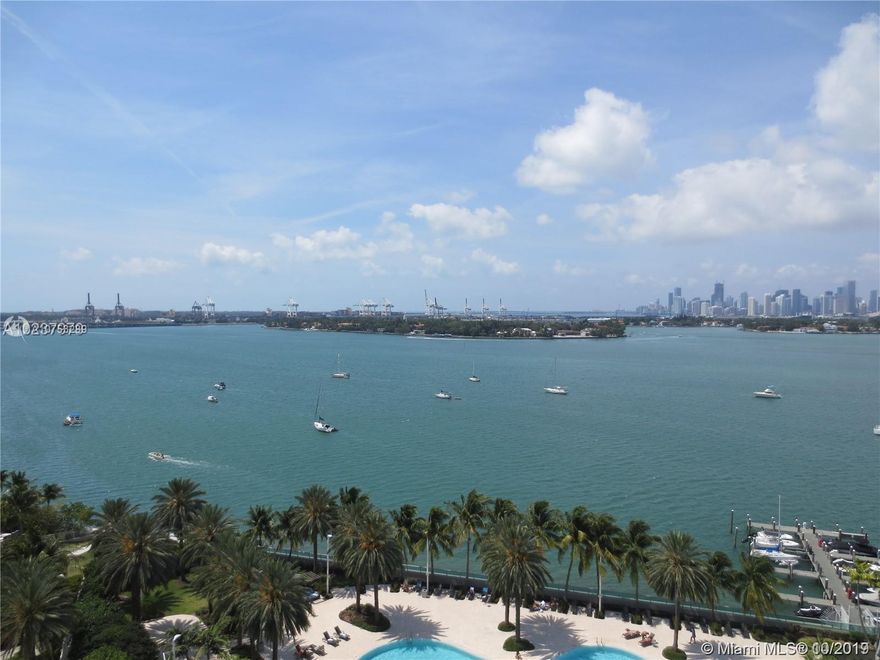 1 bedroom apt that is furnished in the Flamigo building! Must see!