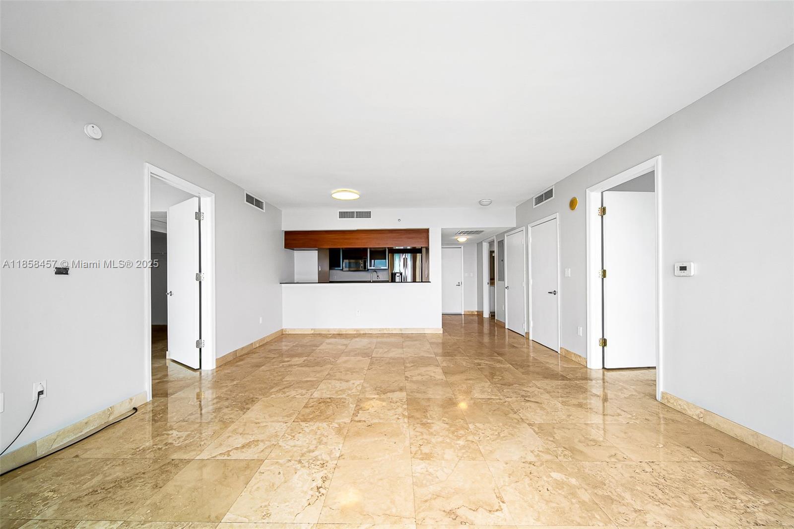1800 N Bayshore Dr 1707