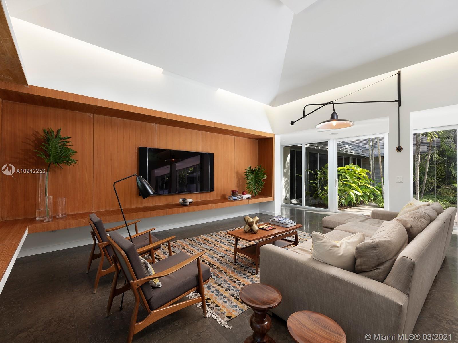 HI-VIEW ACRES - Residential