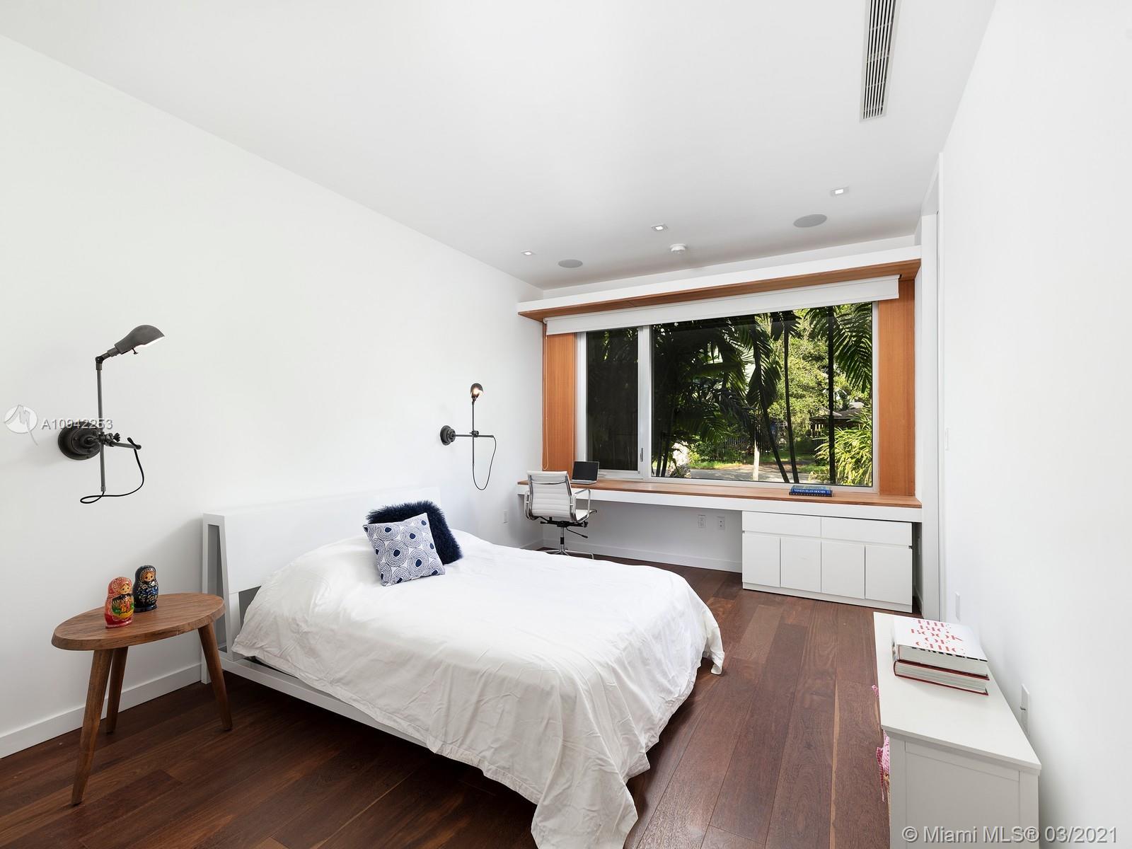 HI-VIEW ACRES - Residential