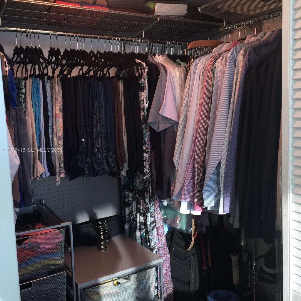 BRICKELL ON THE RIVER N T - Residential Lease