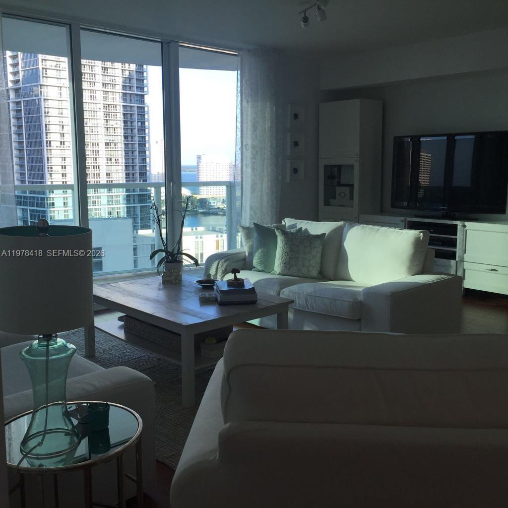 BRICKELL ON THE RIVER N T - Residential Lease