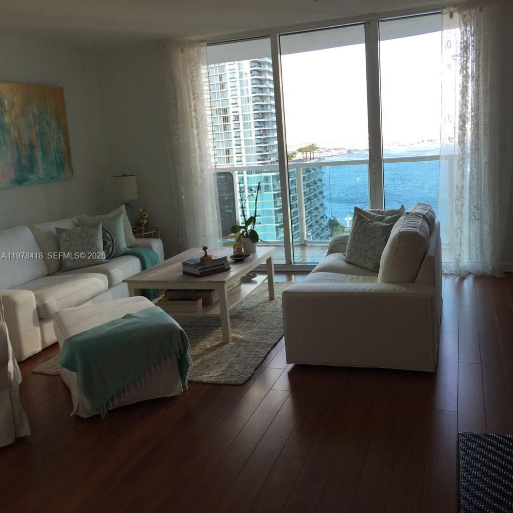 BRICKELL ON THE RIVER N T - Residential Lease