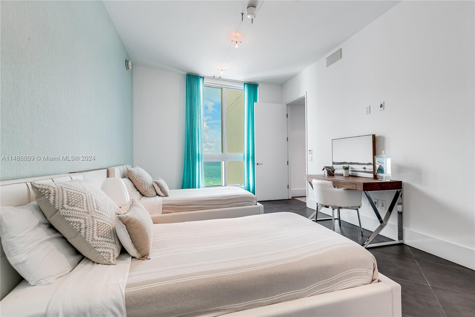 THE RESIDENCES AT THE BAT - Residential