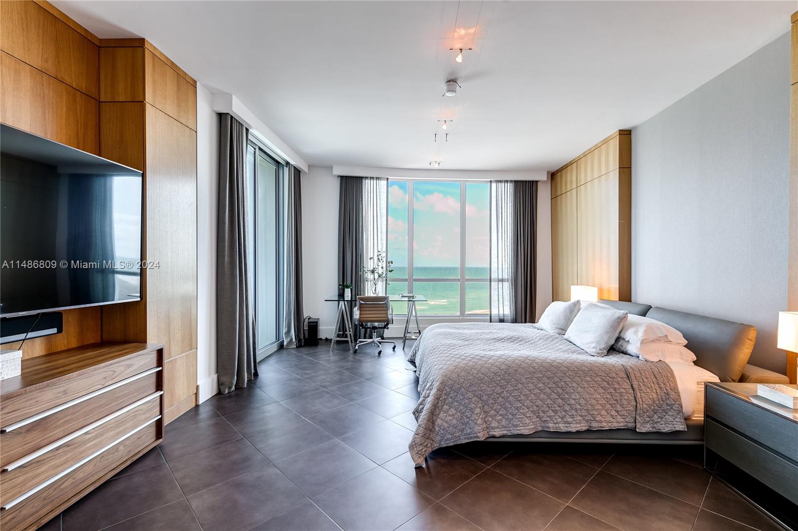 THE RESIDENCES AT THE BAT - Residential