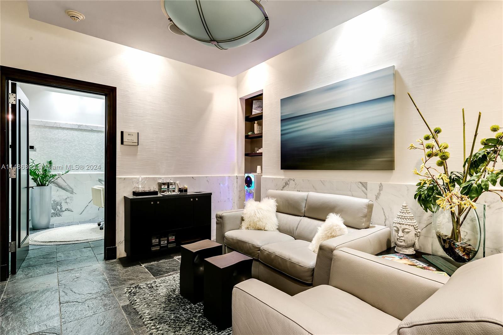 THE RESIDENCES AT THE BAT - Residential