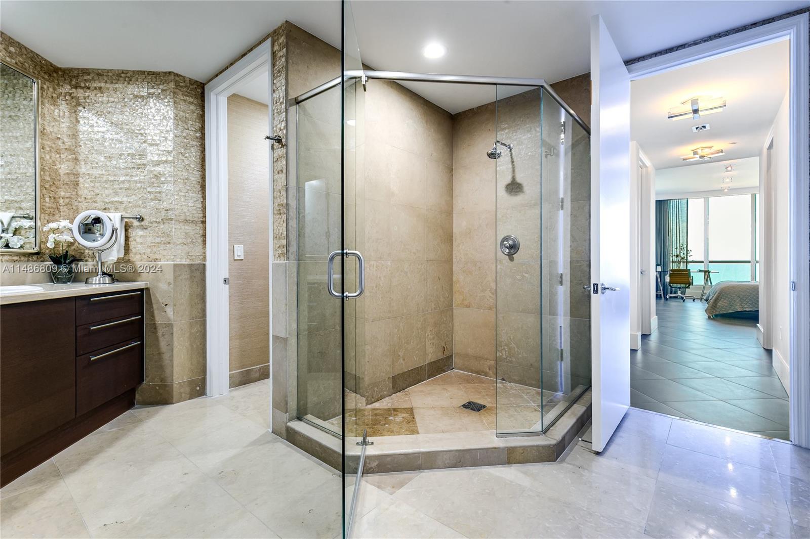 THE RESIDENCES AT THE BAT - Residential