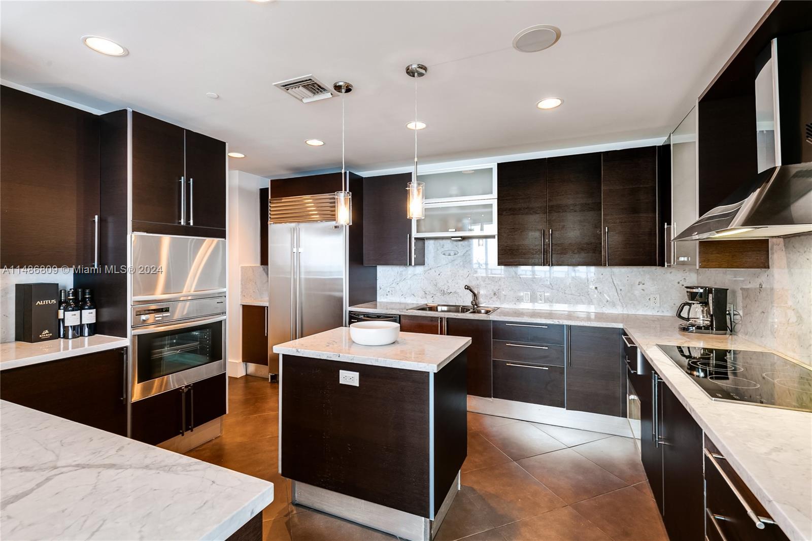 THE RESIDENCES AT THE BAT - Residential