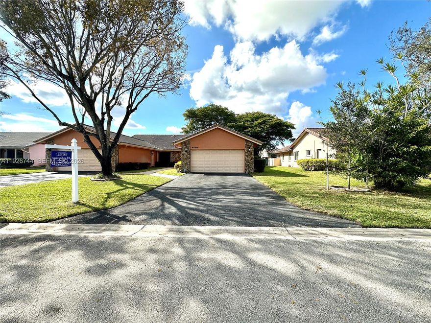 EXCELLENT OPPORTUNITY Beautiful Large 3-bedroom 2bathroom 2 Car Garage Oversized Single Family Home. Walking Closet. Spacious Layout. Stylish and Modern Concept. Skylight & Vaulted Ceiling. Open Floor Plan. Ceramic Tile Through Out. Fenced Backyard for Kids to Play and Parties. Perfect for Relaxation. Half Duplex. No HoA Prime Location in Coral Springs close to Downtown, Restaurants, Parks, Malls and Major Highways. Great Opportunity. Schedule an Appointment.