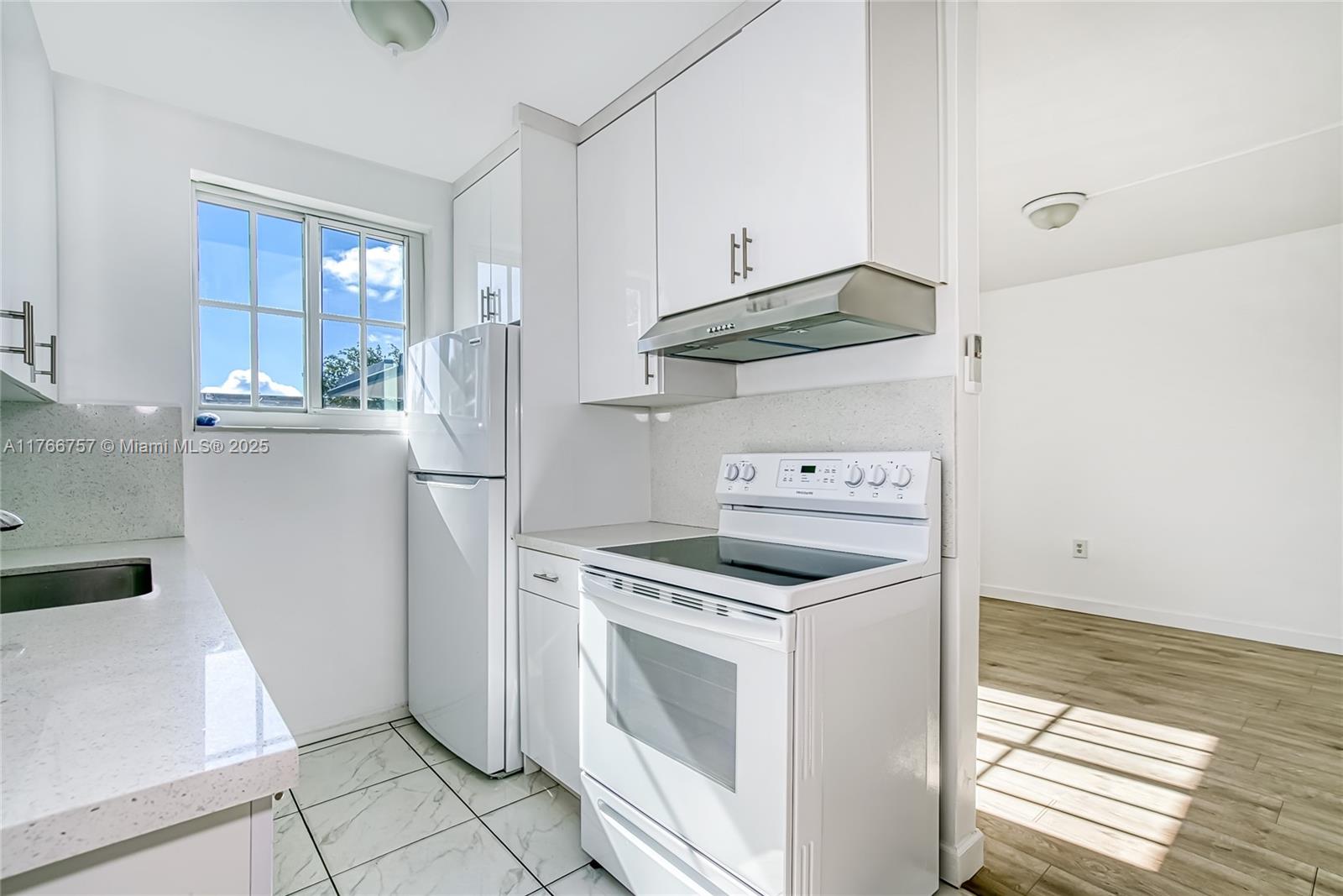 TRANQUILLA CONDO - Residential Lease