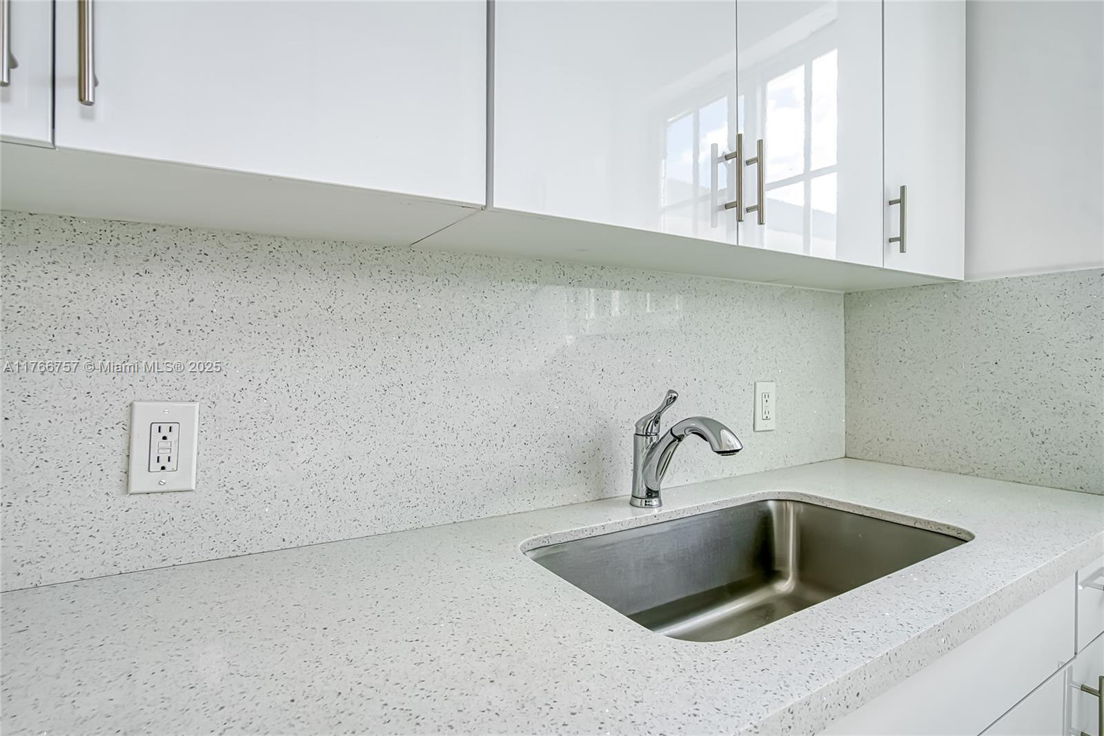 TRANQUILLA CONDO - Residential Lease