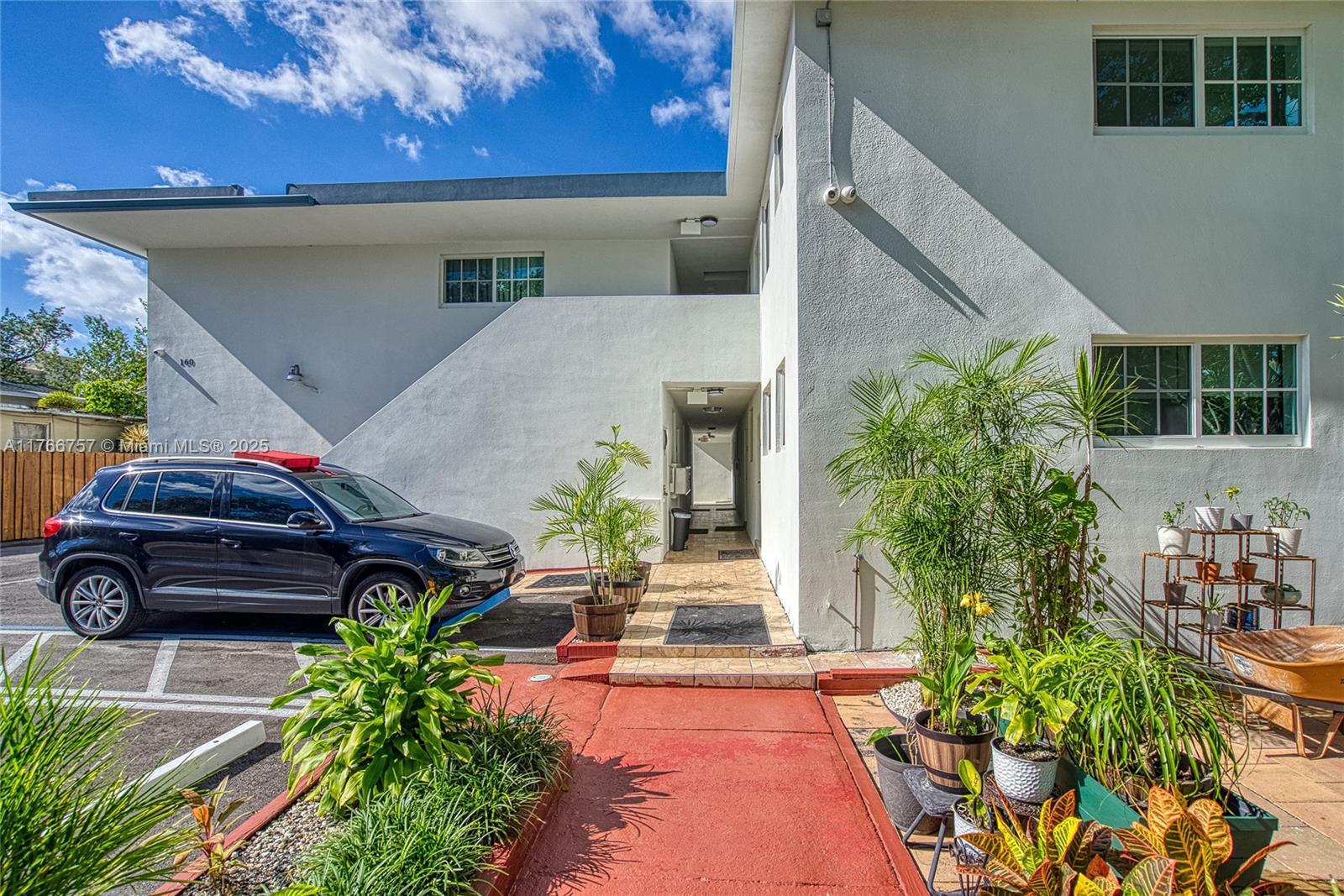 Rental Property at 160 Ne 55th St 7, Miami, Broward County, Florida - Bedrooms: 1 
Bathrooms: 1  - $1,500 MO.