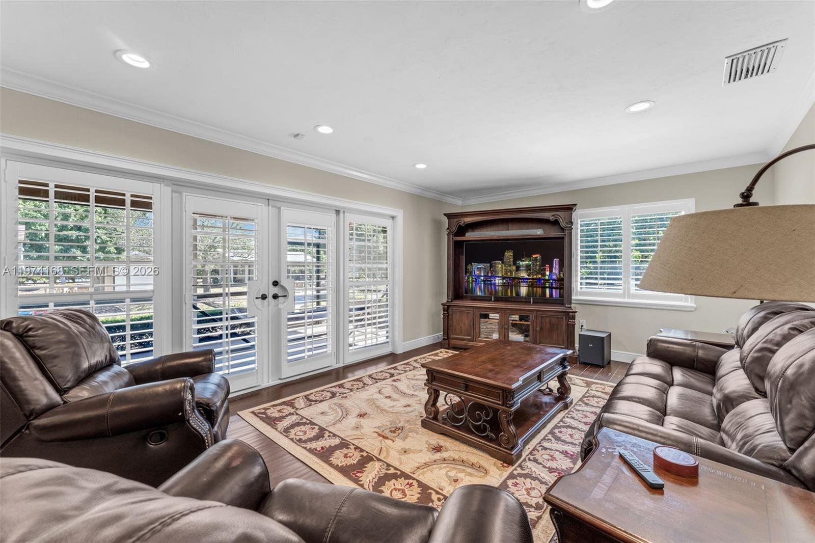 ACREAGE & UNREC - Residential