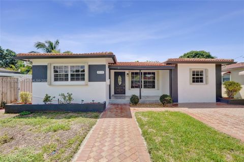 Photo of 2238 Rodman St, Hollywood, FL 33020 (MLS # A11878239)