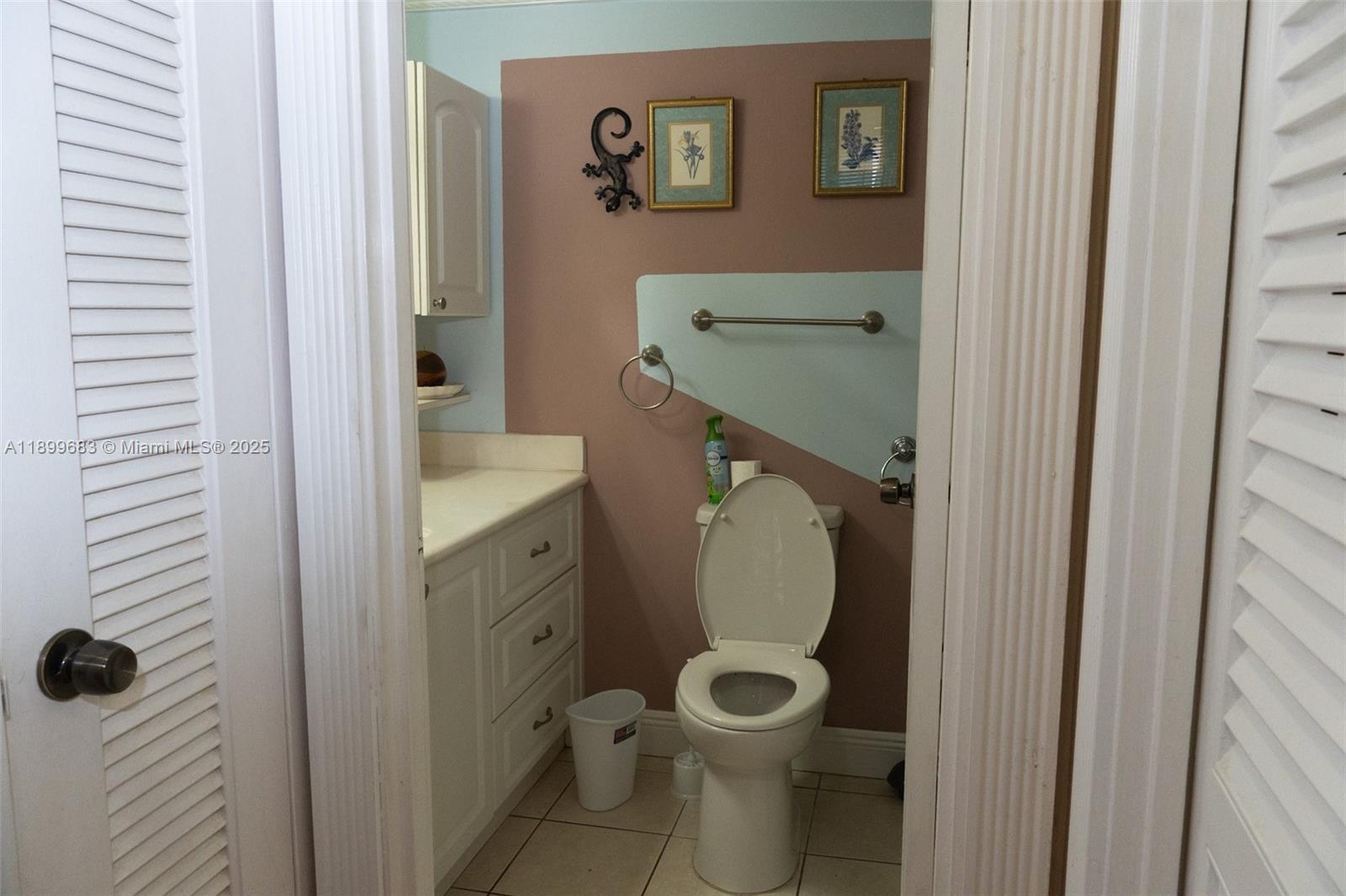 SEA AIR TOWERS CONDO - Residential Lease