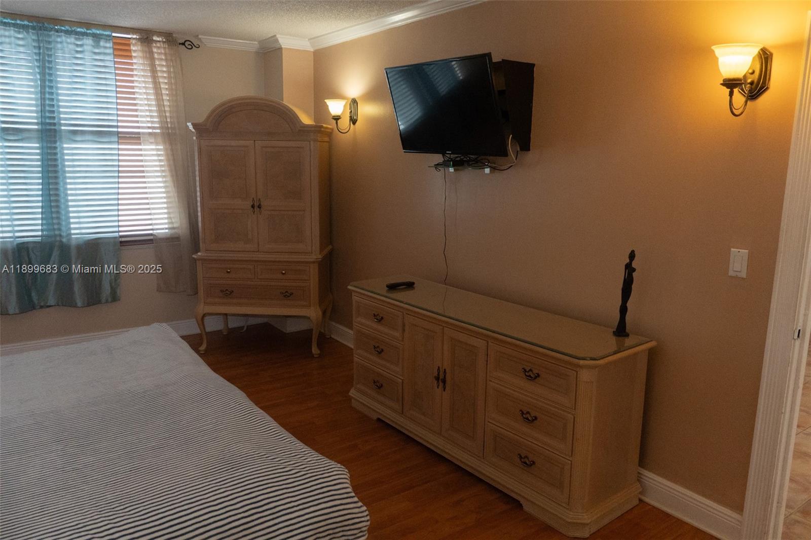 SEA AIR TOWERS CONDO - Residential Lease