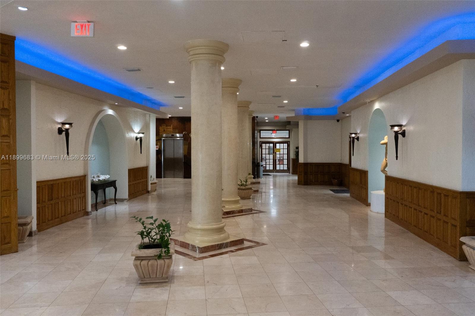 SEA AIR TOWERS CONDO - Residential Lease