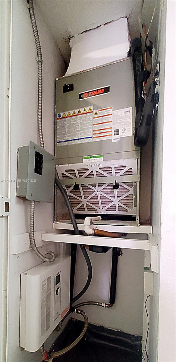 SUNRISE ISLAND CONDOMINIU - Residential