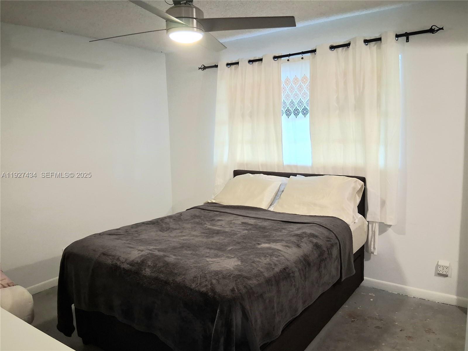 SUNRISE ISLAND CONDOMINIU - Residential