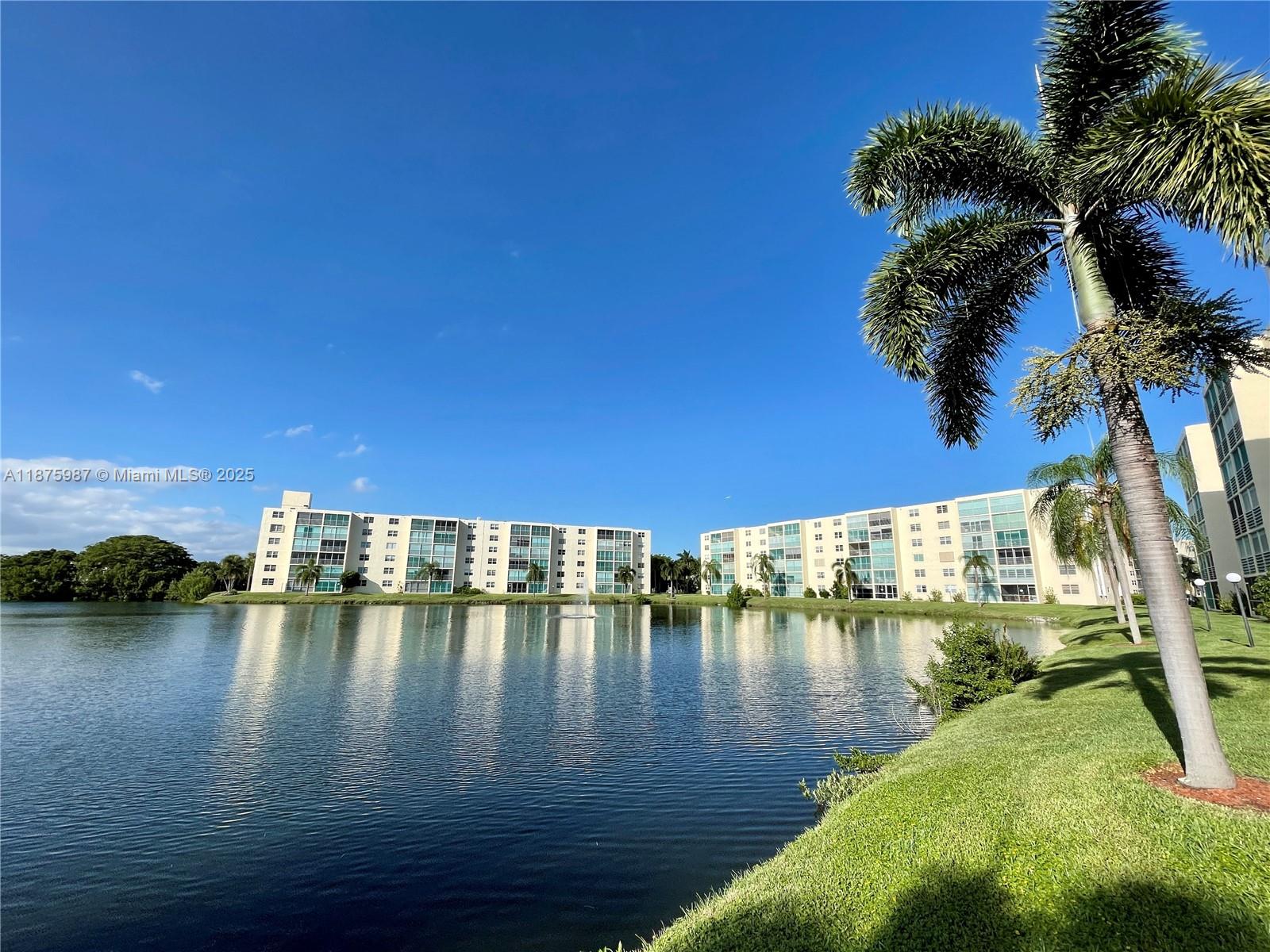 MEADOWBROOK LAKES VIEW - Residential Lease