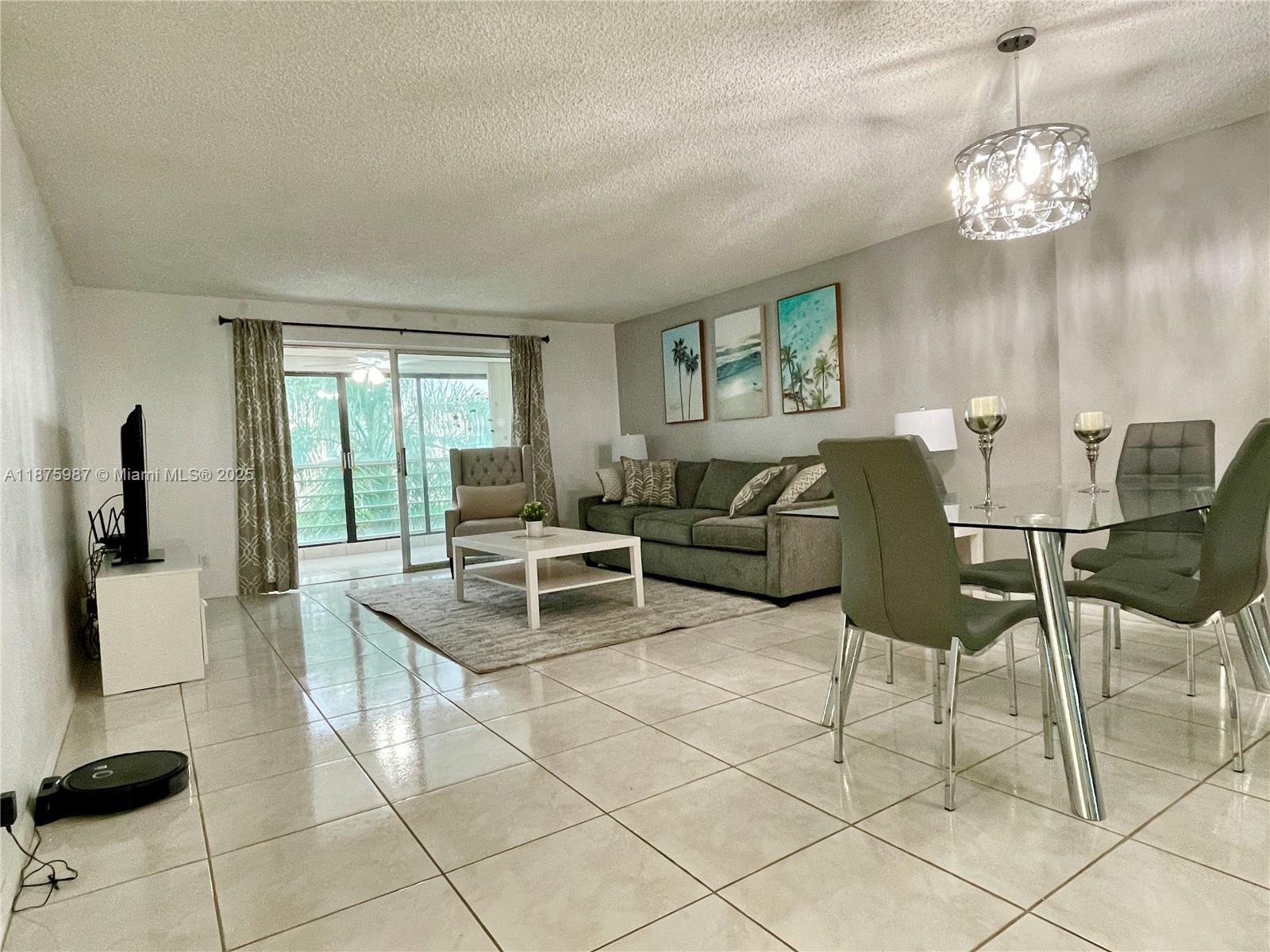 MEADOWBROOK LAKES VIEW - Residential Lease