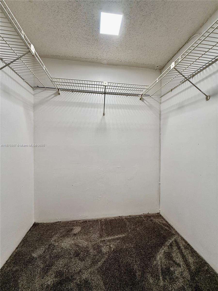 MEADOWBROOK LAKES VIEW - Residential Lease