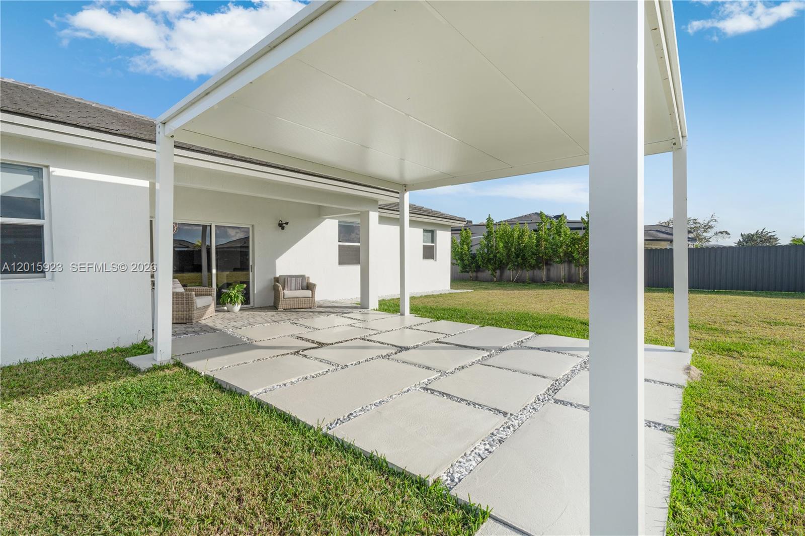 VALENCIA ACRES - Residential