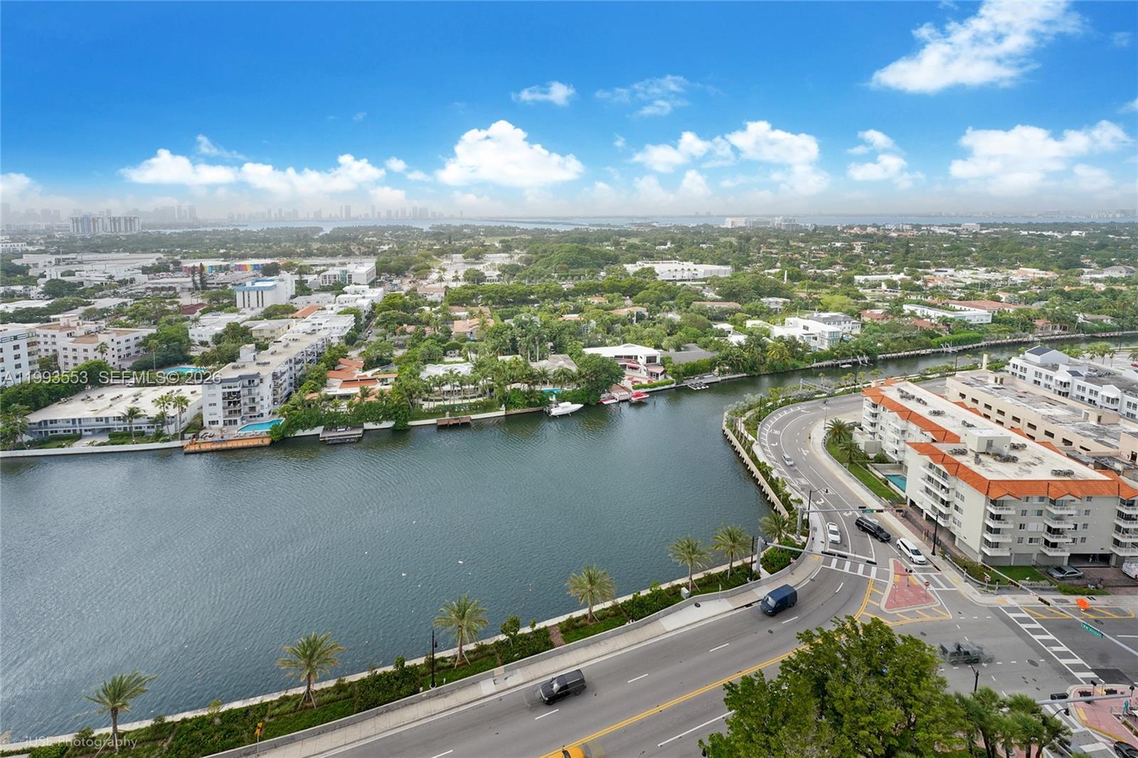 2555 Collins Ave 2404