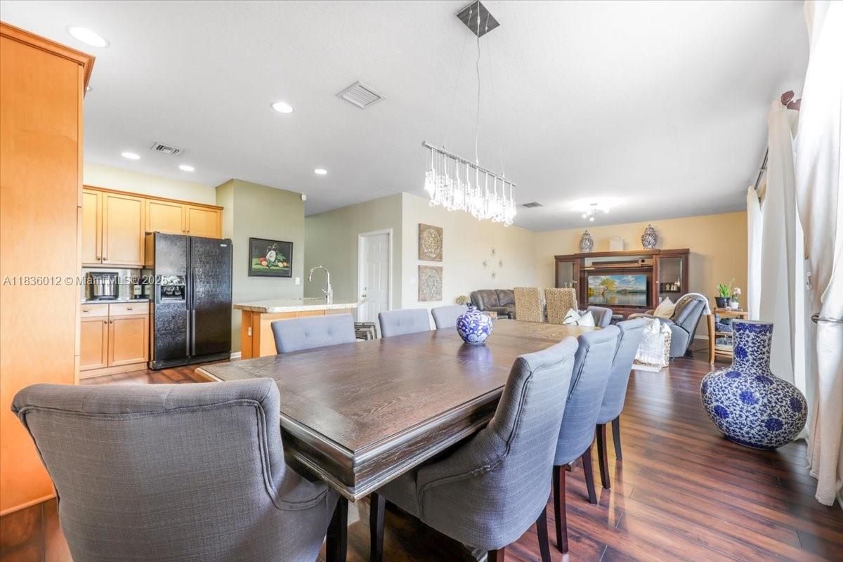 RIVIERA ISLES III - Residential