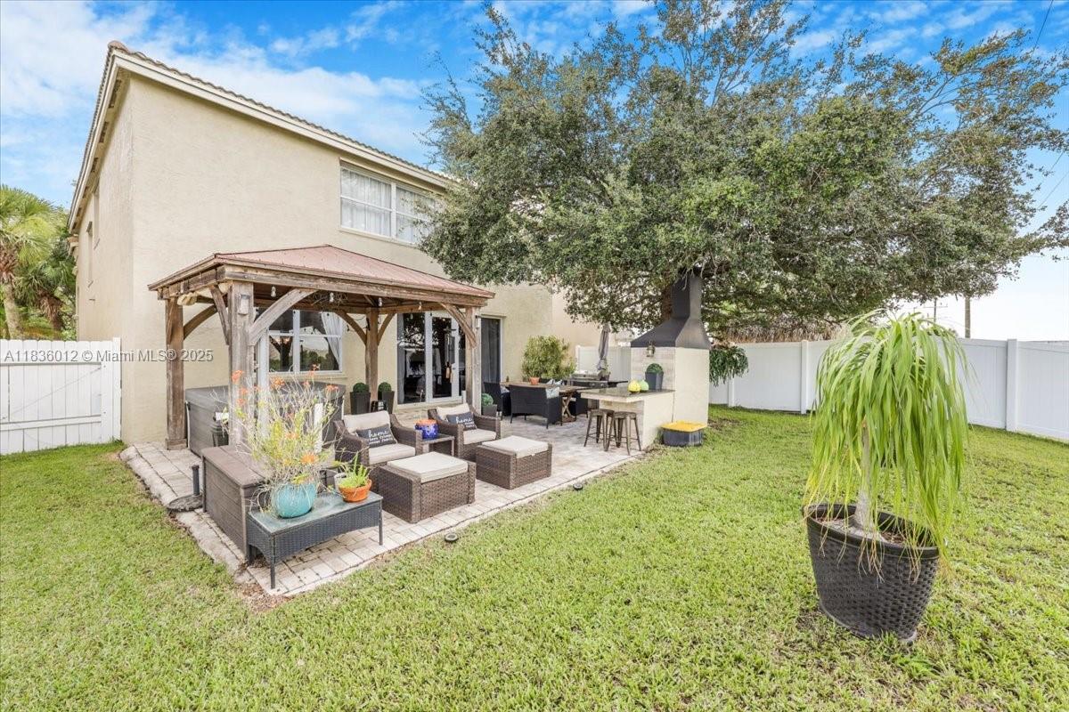 RIVIERA ISLES III - Residential