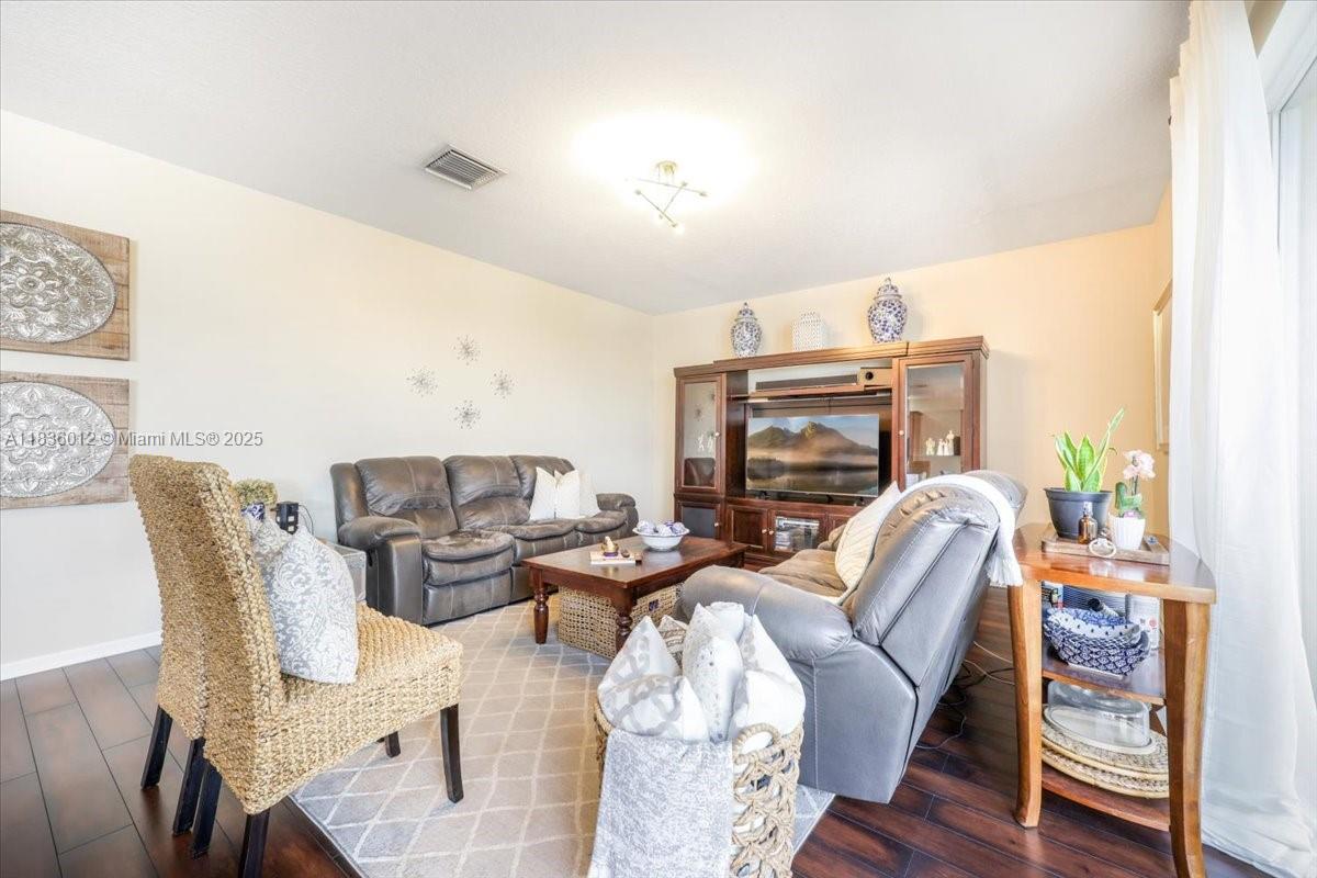 RIVIERA ISLES III - Residential