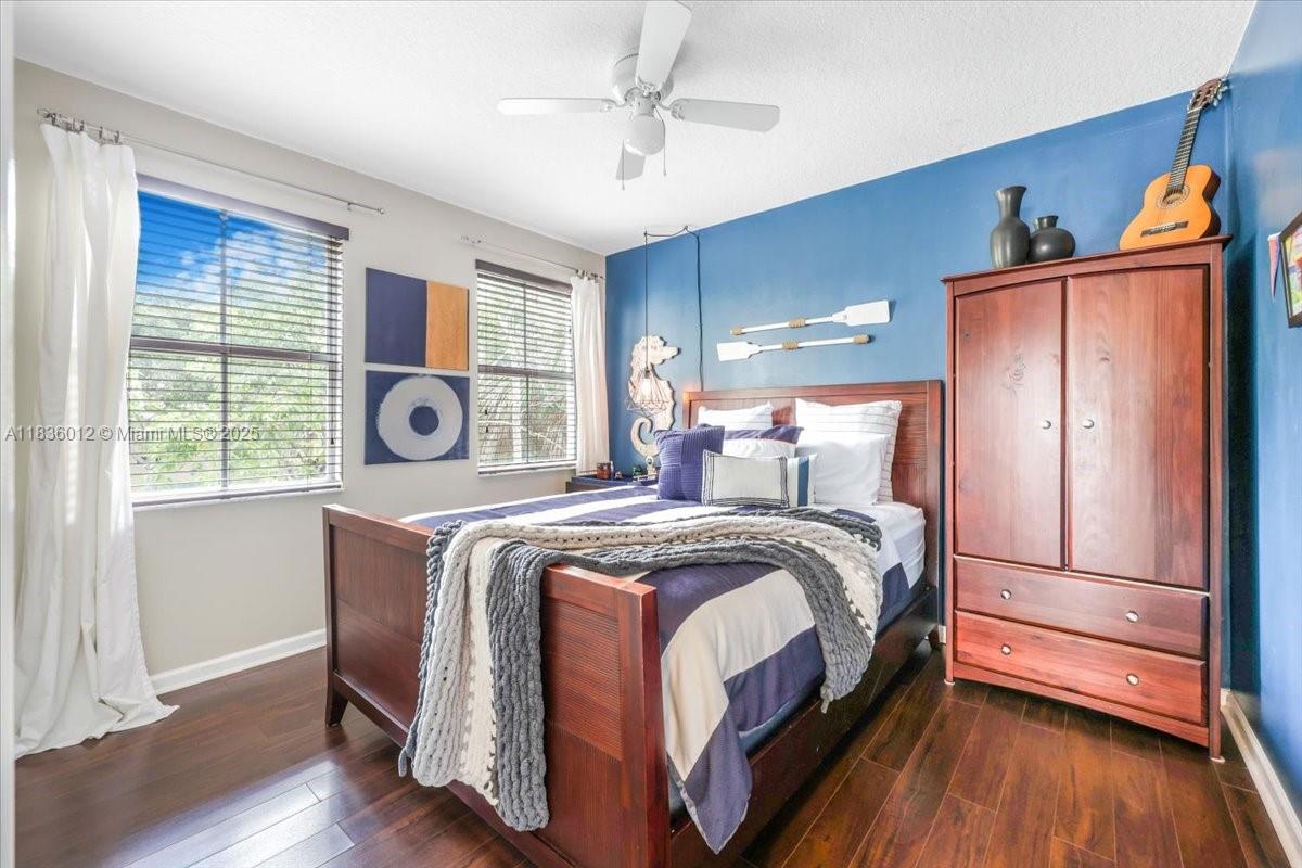 RIVIERA ISLES III - Residential