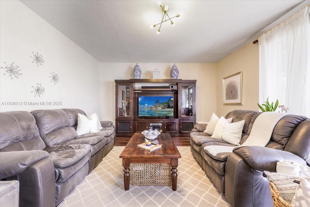 RIVIERA ISLES III - Residential