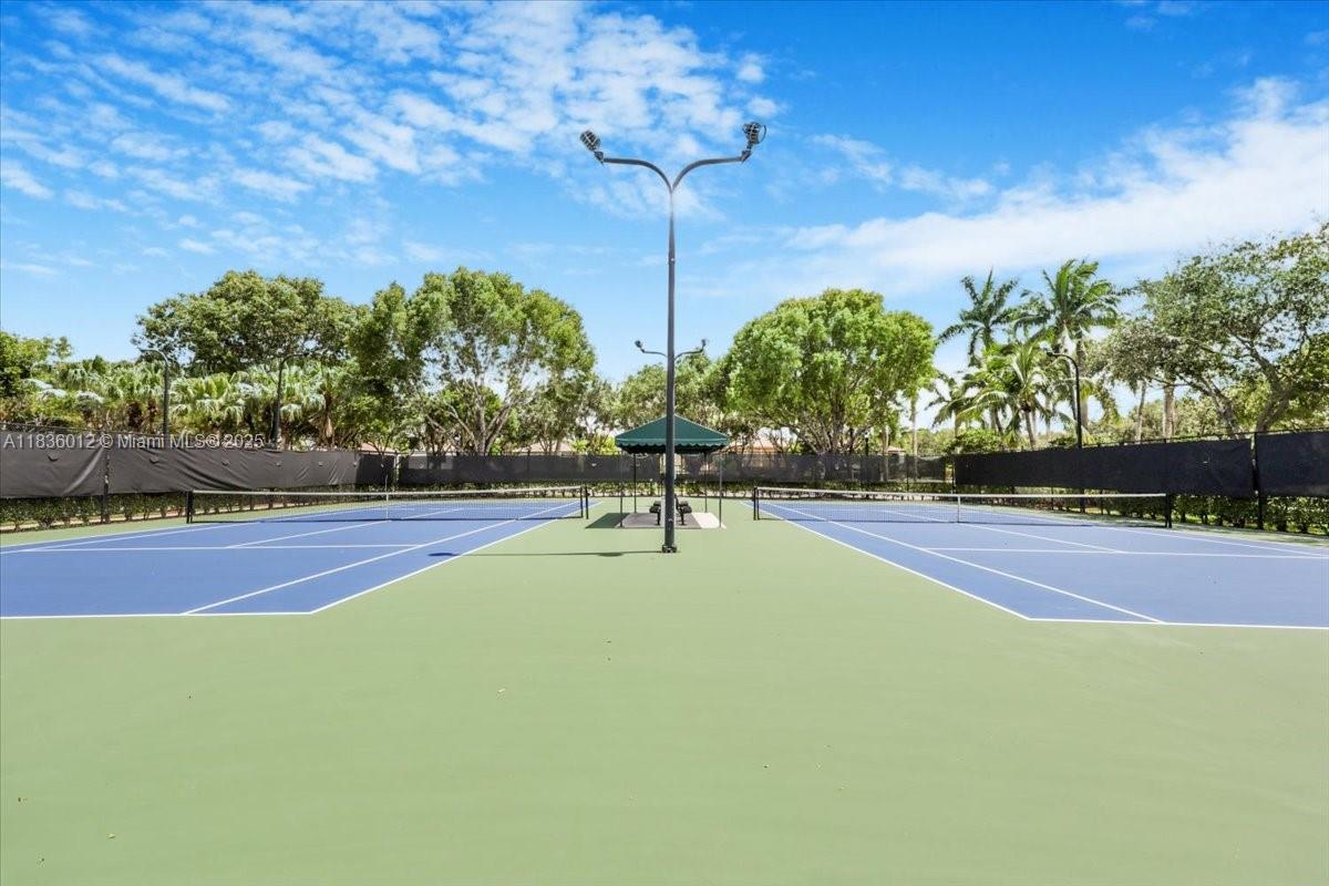 RIVIERA ISLES III - Residential