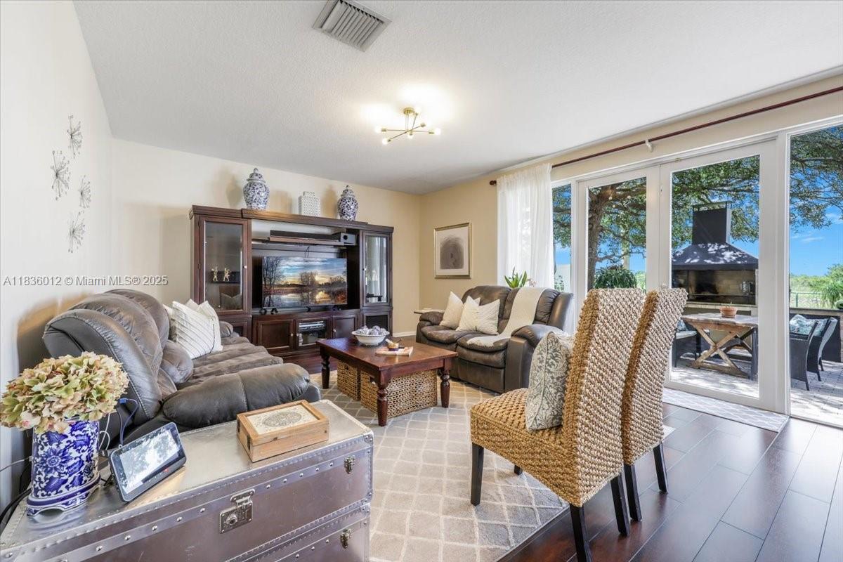 RIVIERA ISLES III - Residential